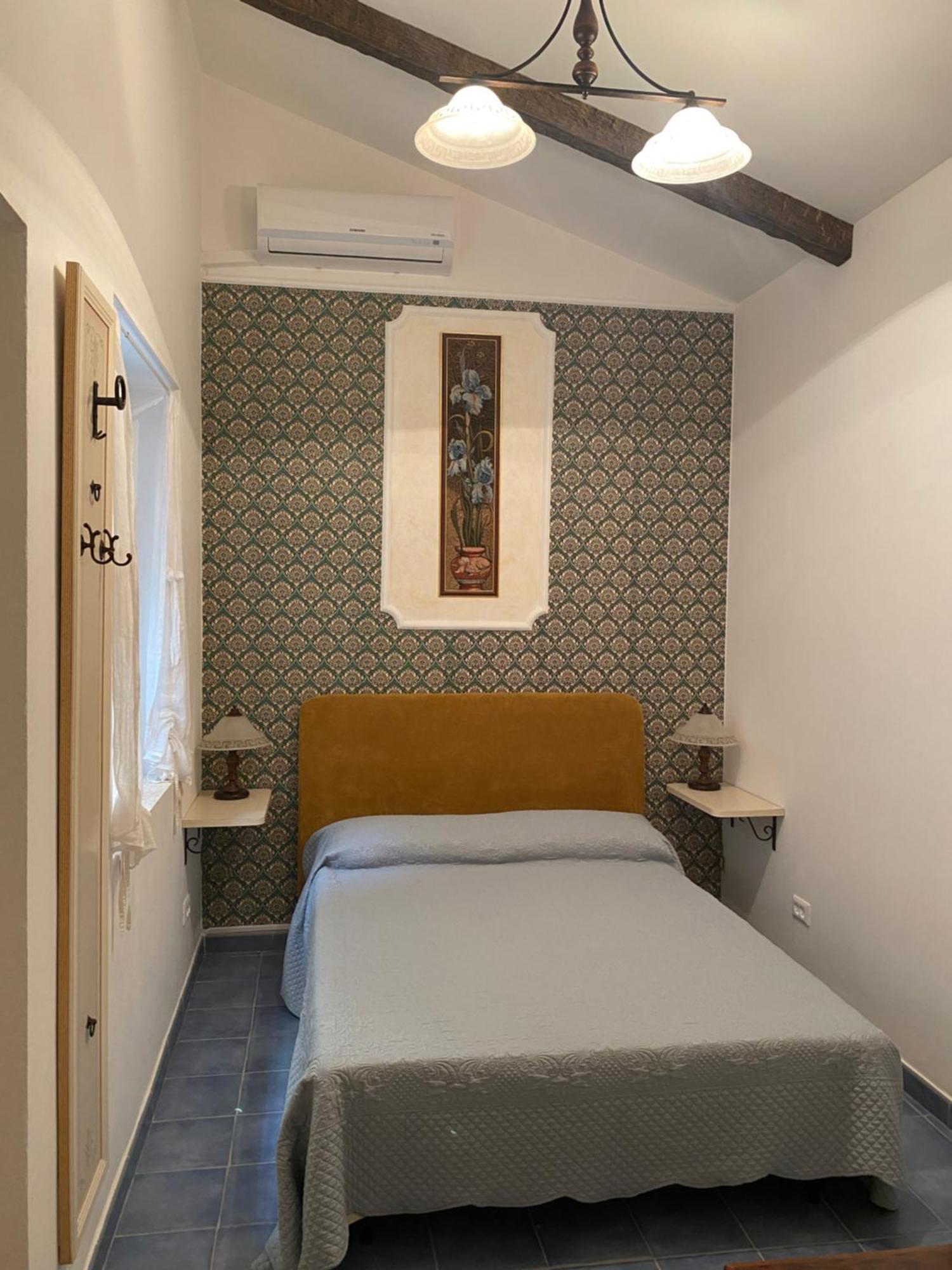 B&B Villa La Petra Сан-Никола-Арчелла Экстерьер фото