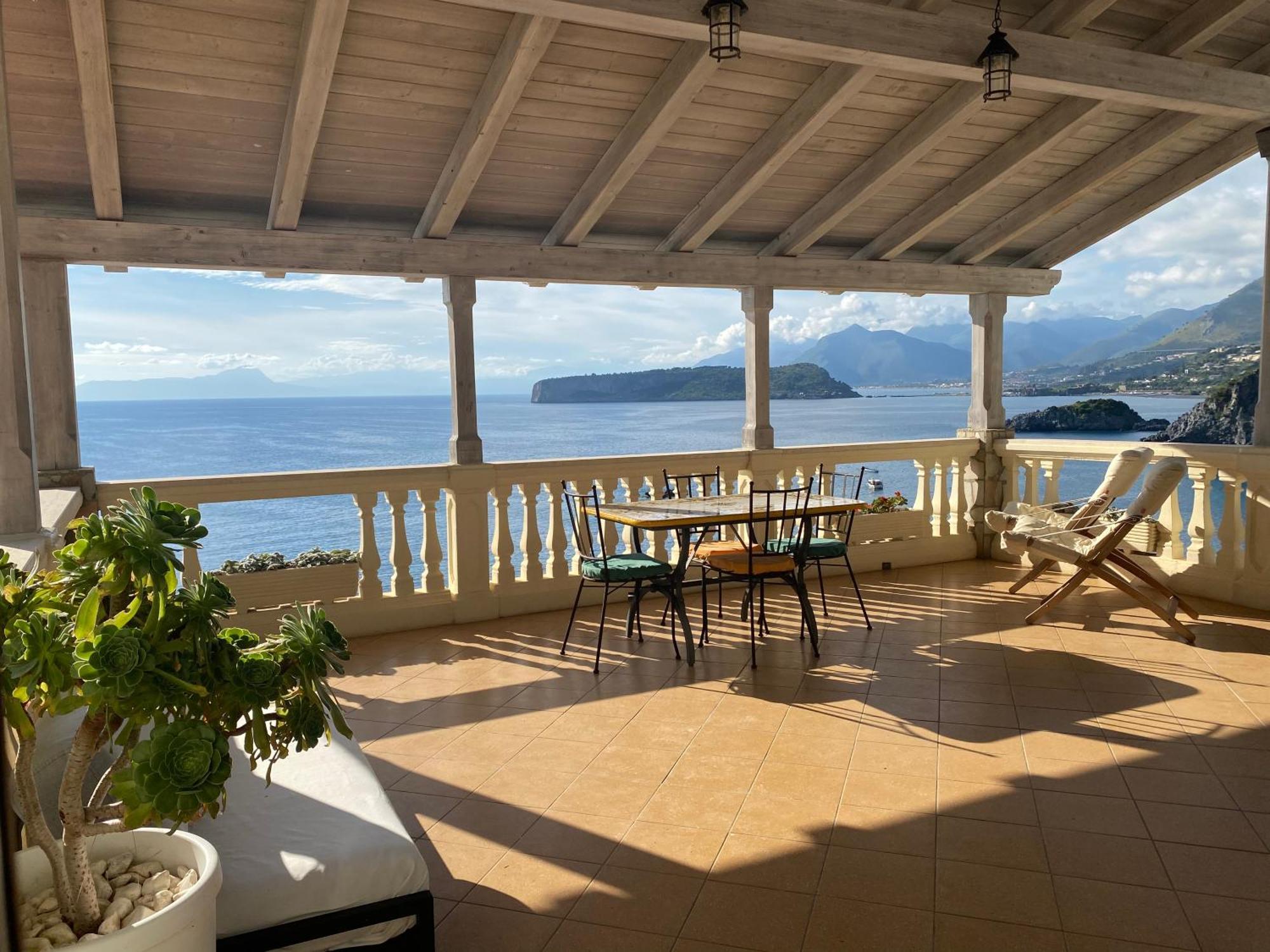 B&B Villa La Petra Сан-Никола-Арчелла Номер фото