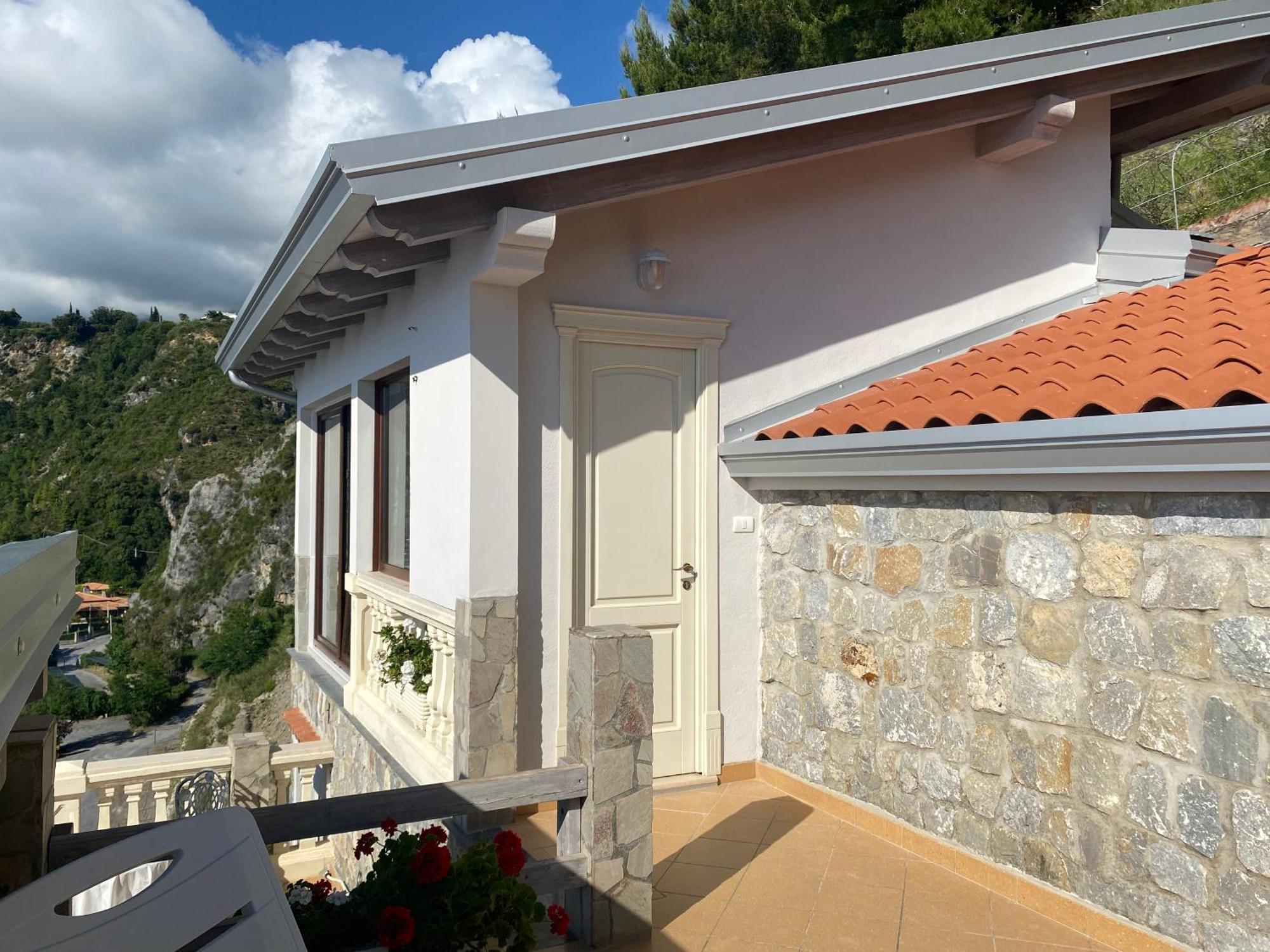 B&B Villa La Petra Сан-Никола-Арчелла Номер фото